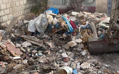 Limpieza realiza trabajos de retiradas de escombros en distintas zonas de la ciudad y recuerda a los ciudadanos la existencia del Punto Límpio