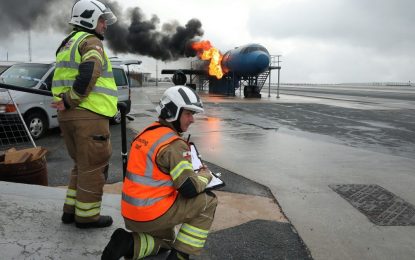 Simulacro de catástrofe aérea en el aeropuerto de Gibraltar