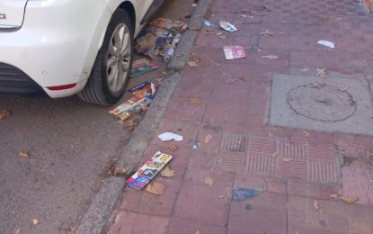 Vecinos de la calle Gabriel Miró solicitan al Ayuntamiento de La Línea más limpieza