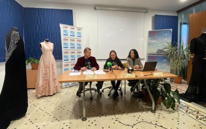 Noventa vestidos de fiesta de diseñadores de alta costura conmemorarán en La Línea el nonagésimo aniversario de la UIMP