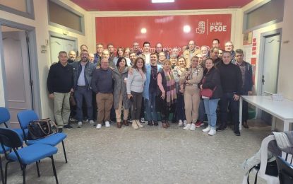 La asamblea del PSOE de La Línea avala el trabajo de la ejecutiva local y se marca el reto de recuperar el gobierno municipal con un partido cohesionado y ante la «cuestionable gestión de La Línea 100×100»