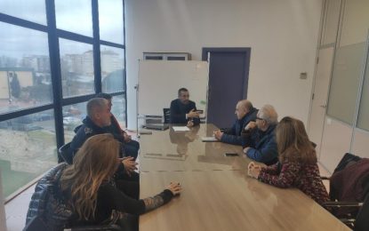 El alcalde aborda con el Consejo Local de Hermandades aspectos de seguridad para Semana Santa tras los acontecimientos de Algeciras