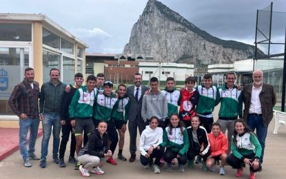 El alcalde visita a los integrantes de la selección andaluza de carreras por montaña