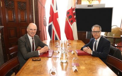 El Viceministro Principal, Joseph García, se reúne con el ministro para Europa del Reino Unido