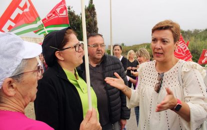 La candidatura de Gemma Araujo testimonia su apoyo a las reivindicaciones de los trabajadores de la Residencia Tiempo Libre
