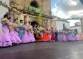 Los Barrios arranca su feria con un espectacular y emotivo acto de coronación