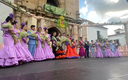 Los Barrios arranca su feria con un espectacular y emotivo acto de coronación