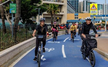 Gibraltar inaugura el primer carril bici de su Estrategia de Movilidad Activa