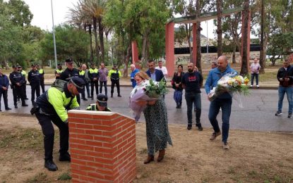 El policía local Víctor Sánchez homenajeado por sus compañeros y corporación municipal en el sexto año de su fallecimiento en acto de servicio