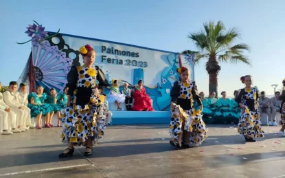 Una brillante coronación y una colorida y musical cabalgata abren la Feria de Palmones 2023