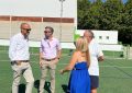 Alconchel visita la nueva obra que se ha realizado en el campo de fútbol ‘Antonio Gavira’ de Los Cortijillos