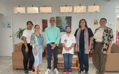 Gallego visita la nueva sala de terapia multisensorial de la residencia de mayores San Ramón