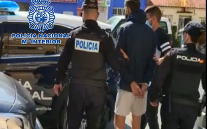 La Policía Nacional detiene a seis personas en la Línea de la Concepción por los altercados ocurridos en la barriada de Las Palomeras