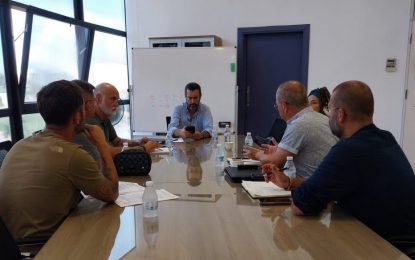 El Ayuntamiento solicitará reuniones con el Gobierno de España y la Junta de Andalucía para que los pesqueros linenses puedan seguir faenando con normalidad