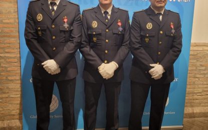 Cuatro agentes del GOAP distinguidos con la cruz de emergencias en su categoría de oro