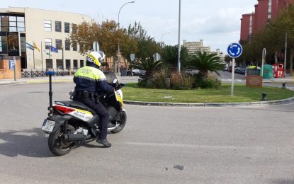 Firmados los contratos para la provisión de cuatro motocicletas y dos furgones destinados a la Policía Local