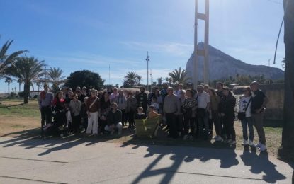 Sesenta y cinco personas participaron el sábado en la visita a las fortificaciones organizada por Turismo y la asociación Ruta de los Búnkeres