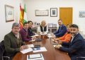 Junta y Ayuntamiento de La Línea trabajarán de la mano para regularizar el parque de viviendas sociales en la ciudad