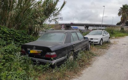 La Policía Local retira durante el año pasado 107 vehículos abandonados en la vía pública