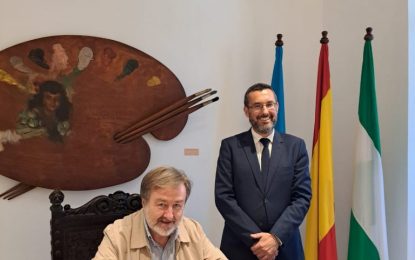 El Cónsul General de España en París visita La Línea y el Museo Cruz Herrera