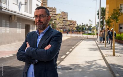 El alcalde inaugura la nueva avenida de España tras la inversión de 2,2 millones de euros para su remodelación