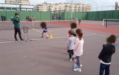 Más de 1000 alumnos de Primaria y Secundaria participan en dos programas deportivos de Tenis y Voleibol incluidos en la Oferta Educativa