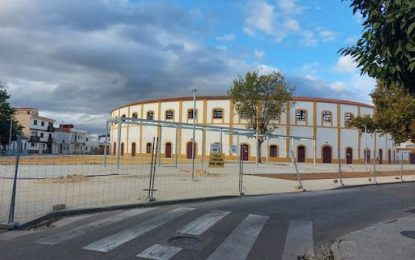 Técnicos de la Junta de Andalucía recepcionan la primera fase de obras del  proyecto ´Ciudad Amable´en La Velada