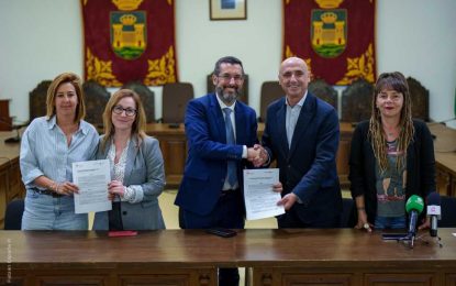 Ayuntamiento y Fundación Cepsa firman convenios para el desarrollo de  programas de Asuntos Sociales y Medio Ambiente