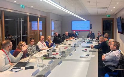 Los servicios de emergencias de Gibraltar se preparan para la temporada de alto riesgo de incendios