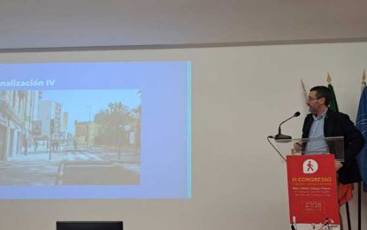 El alcalde muestra los proyectos de mejora del espacio público peatonal en la segunda jornada del III Congreso de Ciudades que Caminan