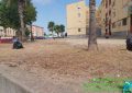 El Ayuntamiento ejecuta trabajos de mantenimiento de zonas verdes y limpieza por distintas barriadas de la ciudad