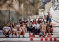 Jóvenes gibraltareños rejuvenecen la Escalinata del Referéndum a tiempo para el Día Nacional