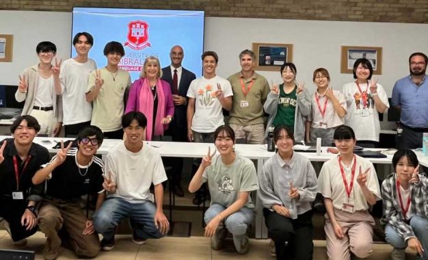 Dos ministros se reúnen con el grupo japonés de estudios en el extranjero de la Universidad de Gibraltar