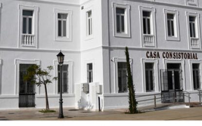 Cerradas las instalaciones municipales de San Roque , por la previsión de fuertes lluvias