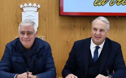 El Ayuntamiento de San Roque, han suscrito el convenio con Alternativas para el Centro Juvenil “La Tribu”