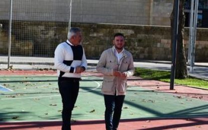 Mejoras en la pista de baloncesto situada frente al Mercado Diego Ponce en