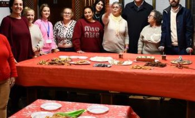 Gran ambiente en el Concurso de Repostería Navideña de Puente Mayorga