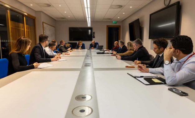 La Ministra Arias-Vásquez preside el Grupo Asesor para la Transición Empresarial tras la conclusión de las negociaciones del Tratado