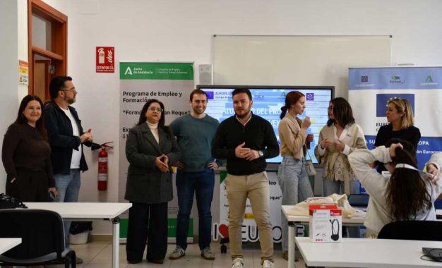 Sesión informativa de Europe Direct a los alumnos de «Form@joven San Roque»