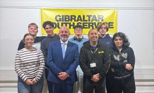 El Servicio de Juventud inaugura la exposición «Este es mi lugar» con motivo de la Semana de la Salud Mental Infantil