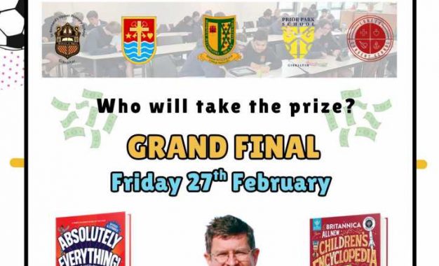 Christopher Lloyd presentará un concurso de preguntas de Britannica para escuelas locales