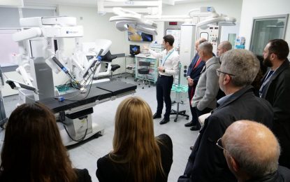  La GHA presenta a patrocinadores de Gibraltar un avanzado sistema de cirugía robótica para el cáncer de próstata