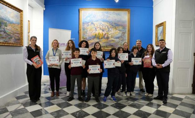 Ganadores del Concurso Britannica de Christopher Lloyd