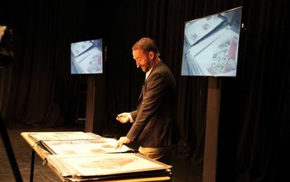 Christian Hook visita escuelas como parte del Festival de Artes Juveniles