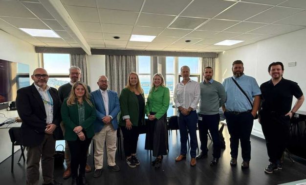 Nuevo servicio de interpretación en lengua de signos británica 24/7 para apoyar a la comunidad sorda de Gibraltar