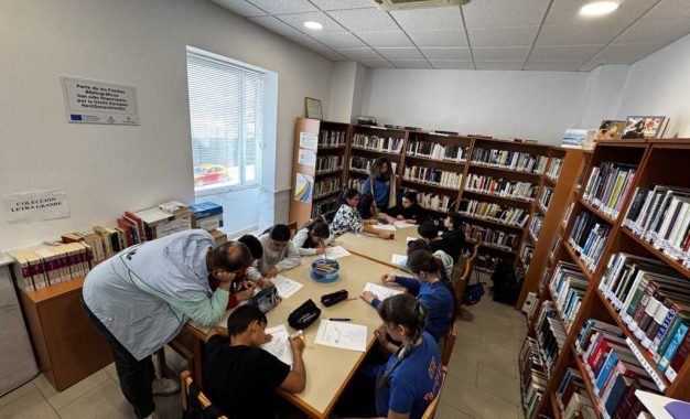 Alumnos de los CEIP Carteia y Taraguilla participan en el programa “Conoce tu biblioteca”