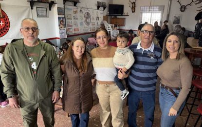 Pequeños en Taraguilla disfrutan con la búsqueda de huevos de Pascua