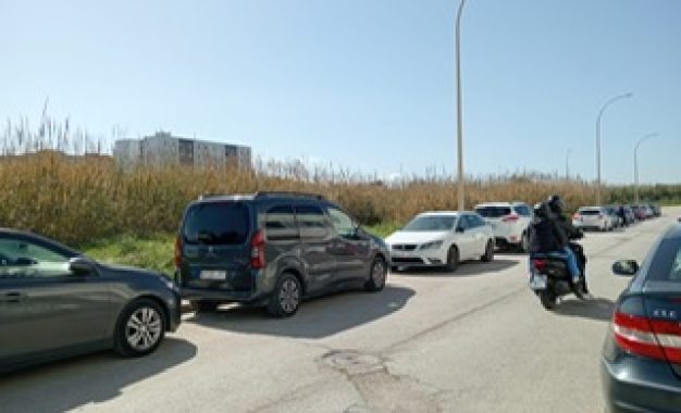 CALLE RAFAEL DE LEON CON EL CRUCE EN CALLE CARBONEROS , CADA DIA PEOR Y MAS DETERIORADA.