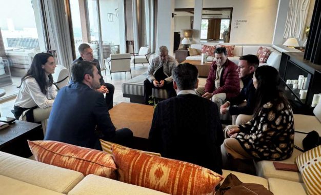 Empleo impulsa un curso de camarer@ de piso para mayores de 45 años