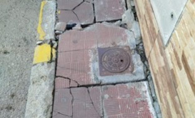 ASI ESTA LA CALLE MATEO INURRIA Y VA A PEOR .